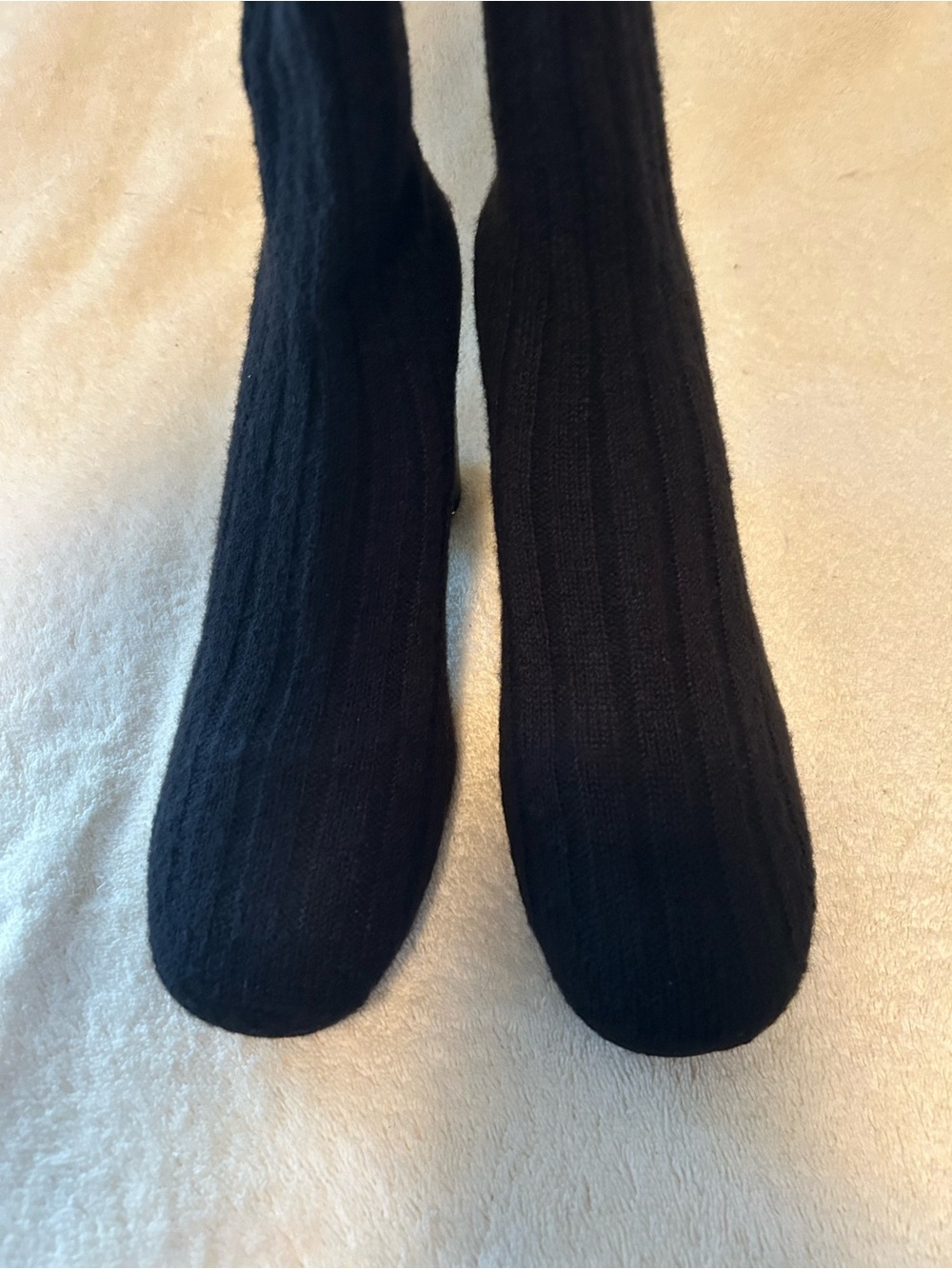 Comfortable Black Ribbed Knit Knee-High Sock Boots